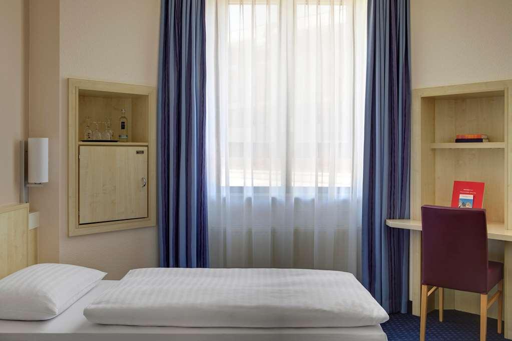 Intercityhotel Ulm Habitación foto
